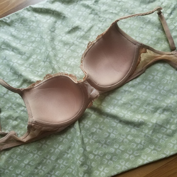 VS Body by Victoria lined demi size 32d - Picture 3 of 4